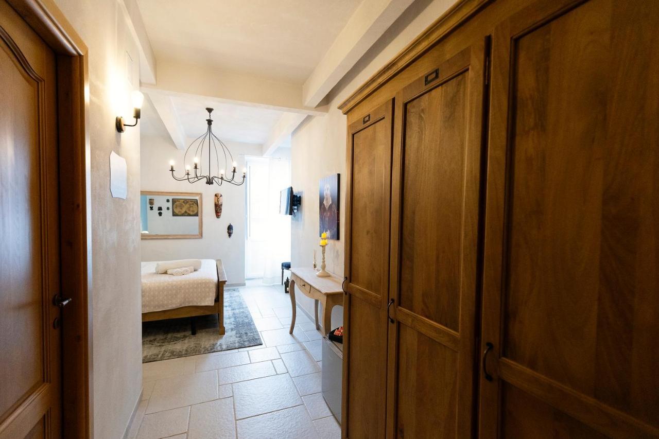 Palazzo Badiale History&Rooms Atella Kültér fotó